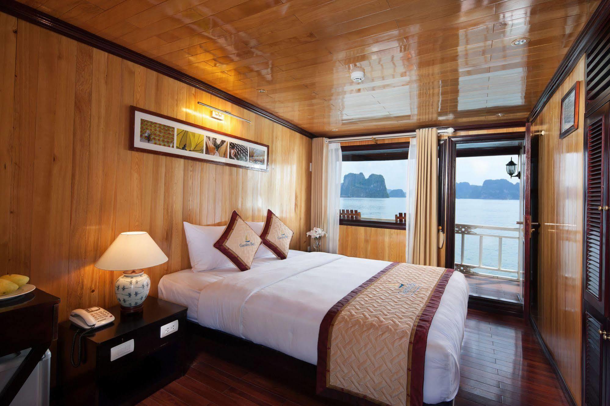 Garden Bay Luxury Cruise Hotel Ha Long Exterior photo