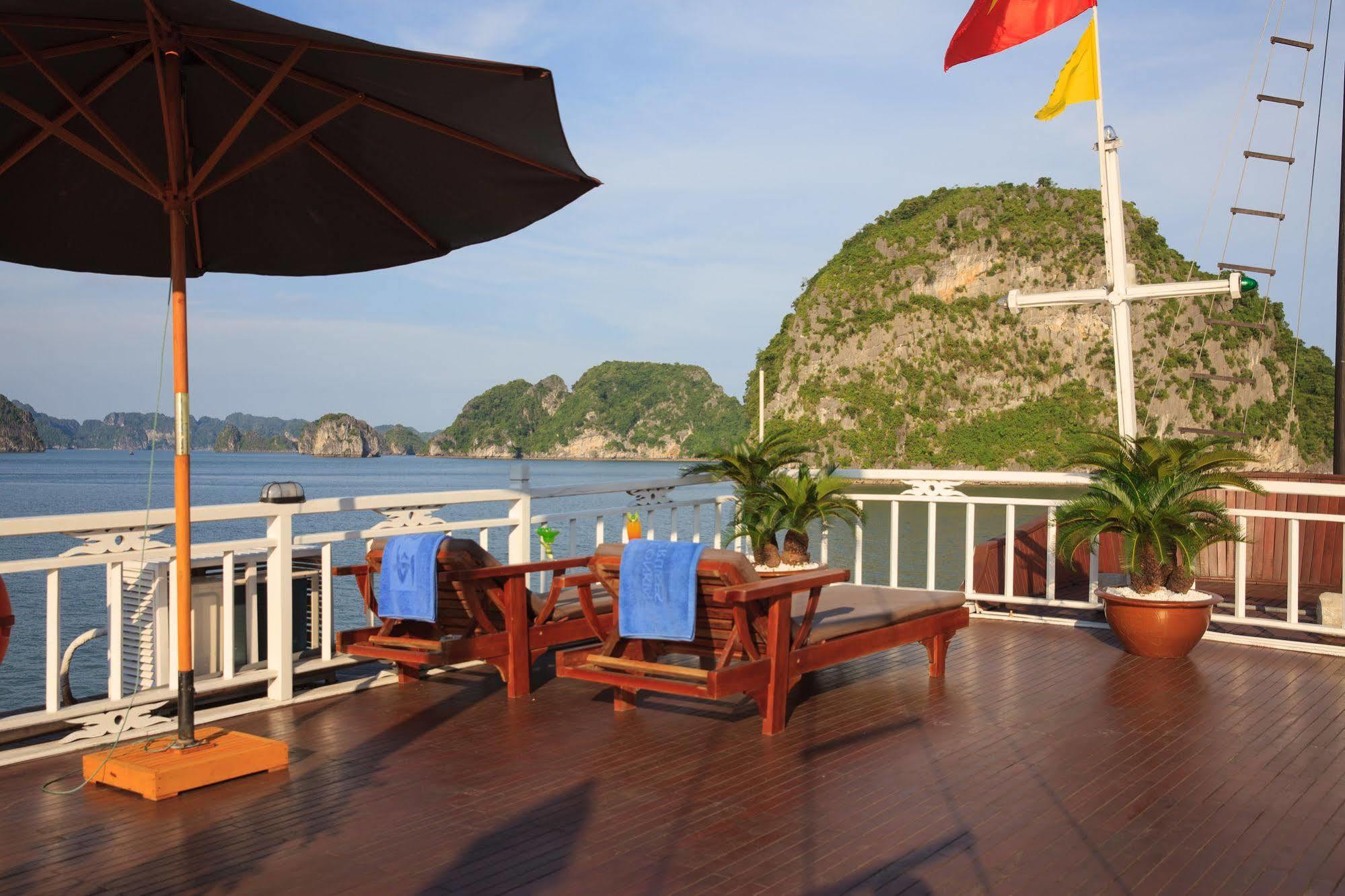 Garden Bay Luxury Cruise Hotel Ha Long Exterior photo